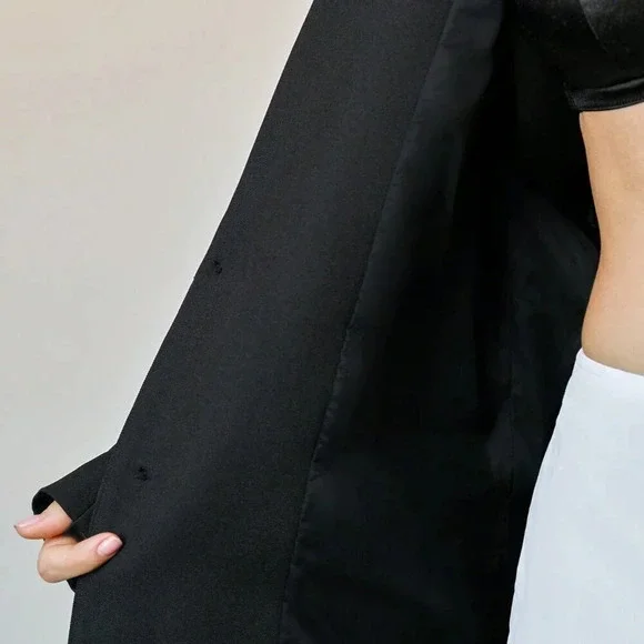 Black Elegant Formal Women's Oversized Rhinestone detailed Blazer - Picture 9 of 9